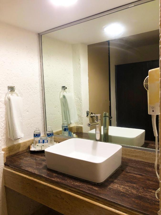 Hotel Los Cocos Chetumal Zewnętrze zdjęcie